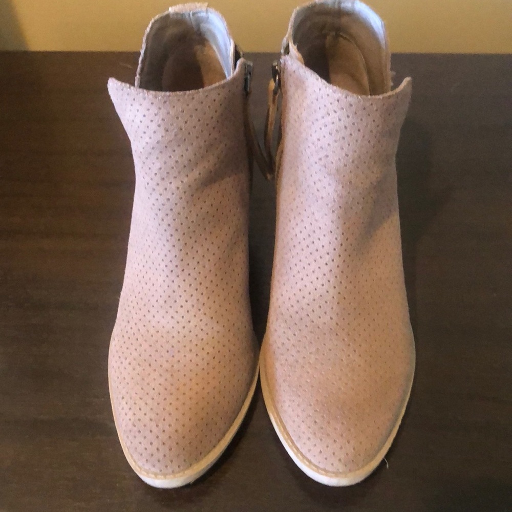 Dolce Vita tan bootie